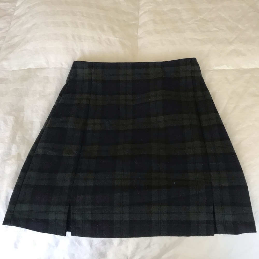 Brandy Melville plaid mini skirt (WORN ONCE)
